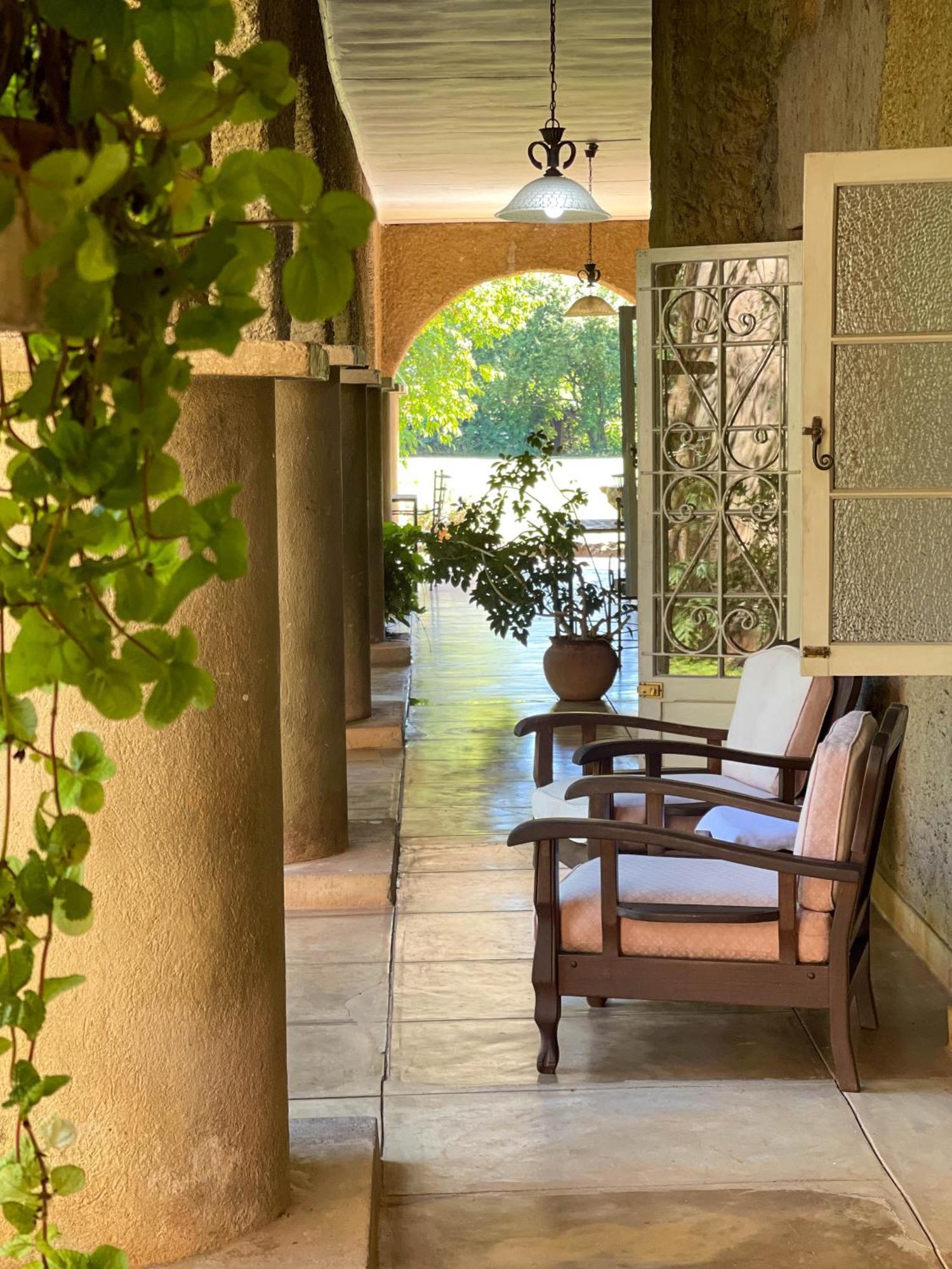 Huntingdon House And Chawani Bungalow Thyolo Exterior foto